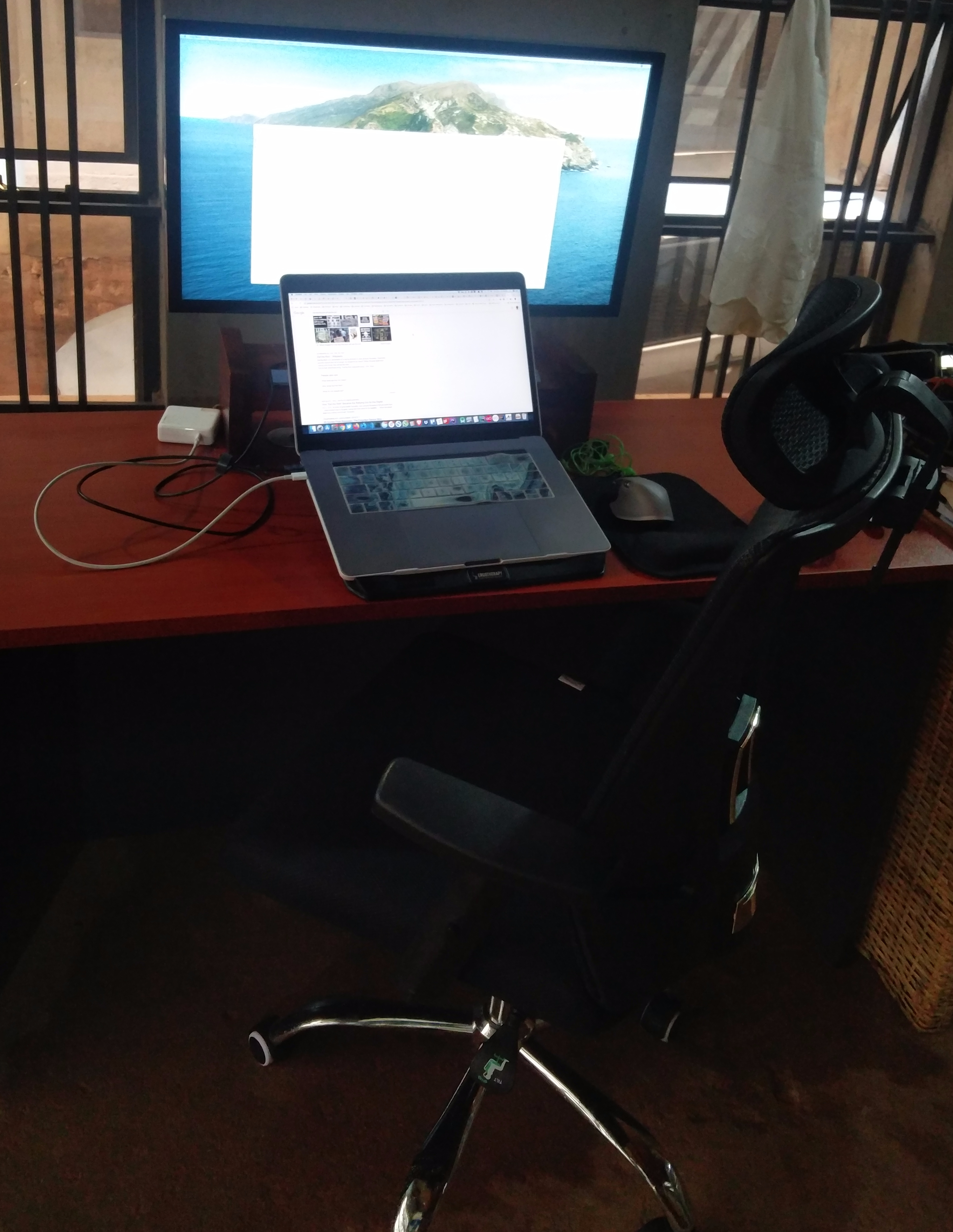 March 2020 Upgrade - new chair and working table