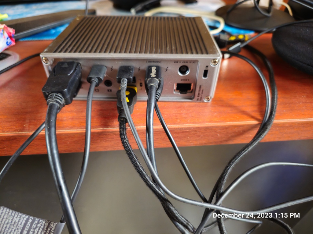 caldigit TS4 port usage