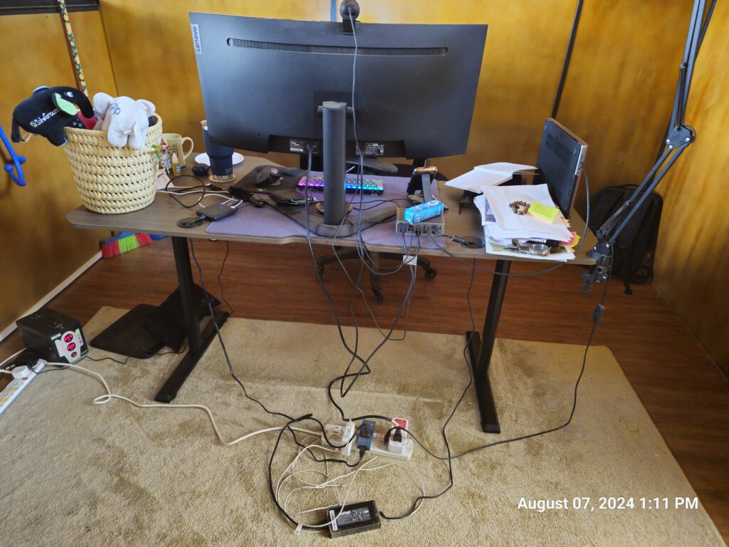 Standing desk - sitting mode